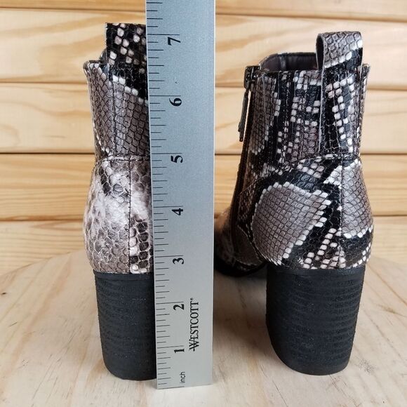 NWOT Blondo Waterproof Leather Booties Ankle Boots Snakeskin Pattern sz 6.5-7 - Picture 8 of 12